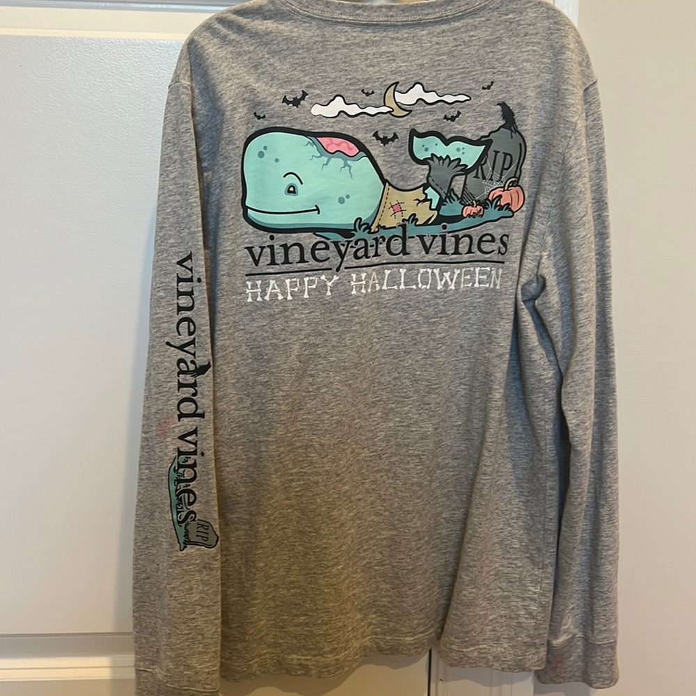 Vineyard Vines L/S Tee 🎃 👻 Halloween